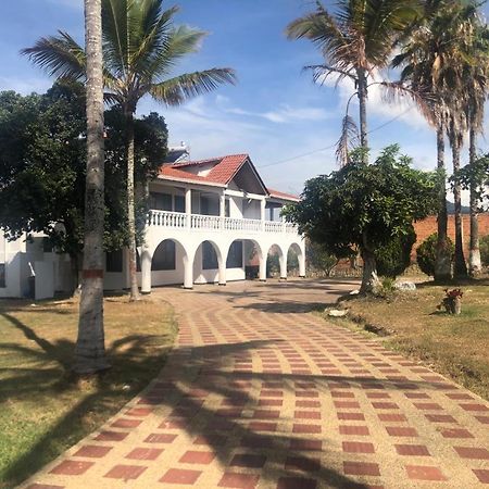 Hotel Villa Noel Чинаута Экстерьер фото